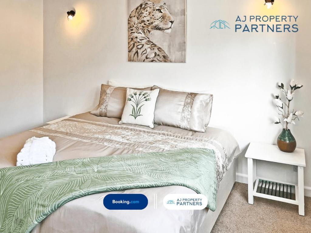 Premium Deal L Hill View Home L Last-Minute Offer L Cheltenham L Aj Properties L Perfect For Short Or Long Stays L 4Beds 4Bedrooms Екстериор снимка